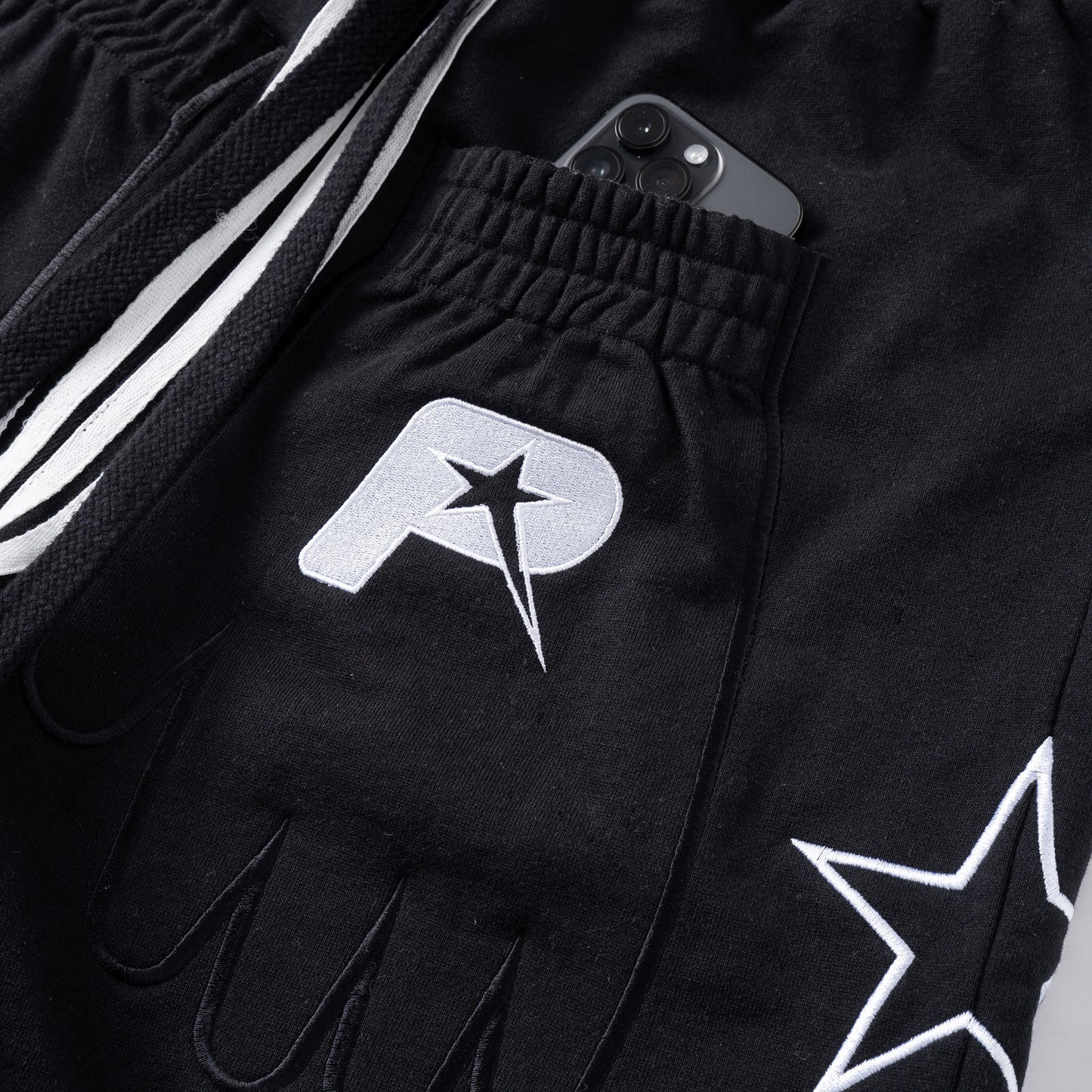 HAND STAR SHORTS - BLACK