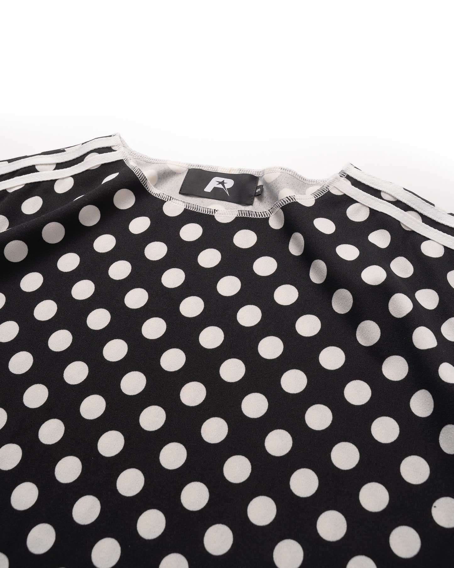 DOTS TRACK LONGSLEEVE  - PHON CHAY