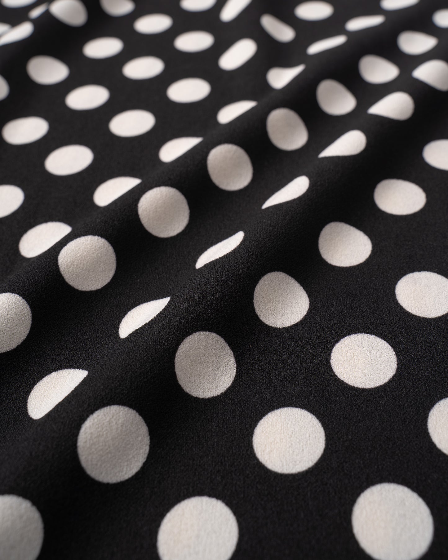 DOTS TRACK LONGSLEEVE  - PHON CHAY