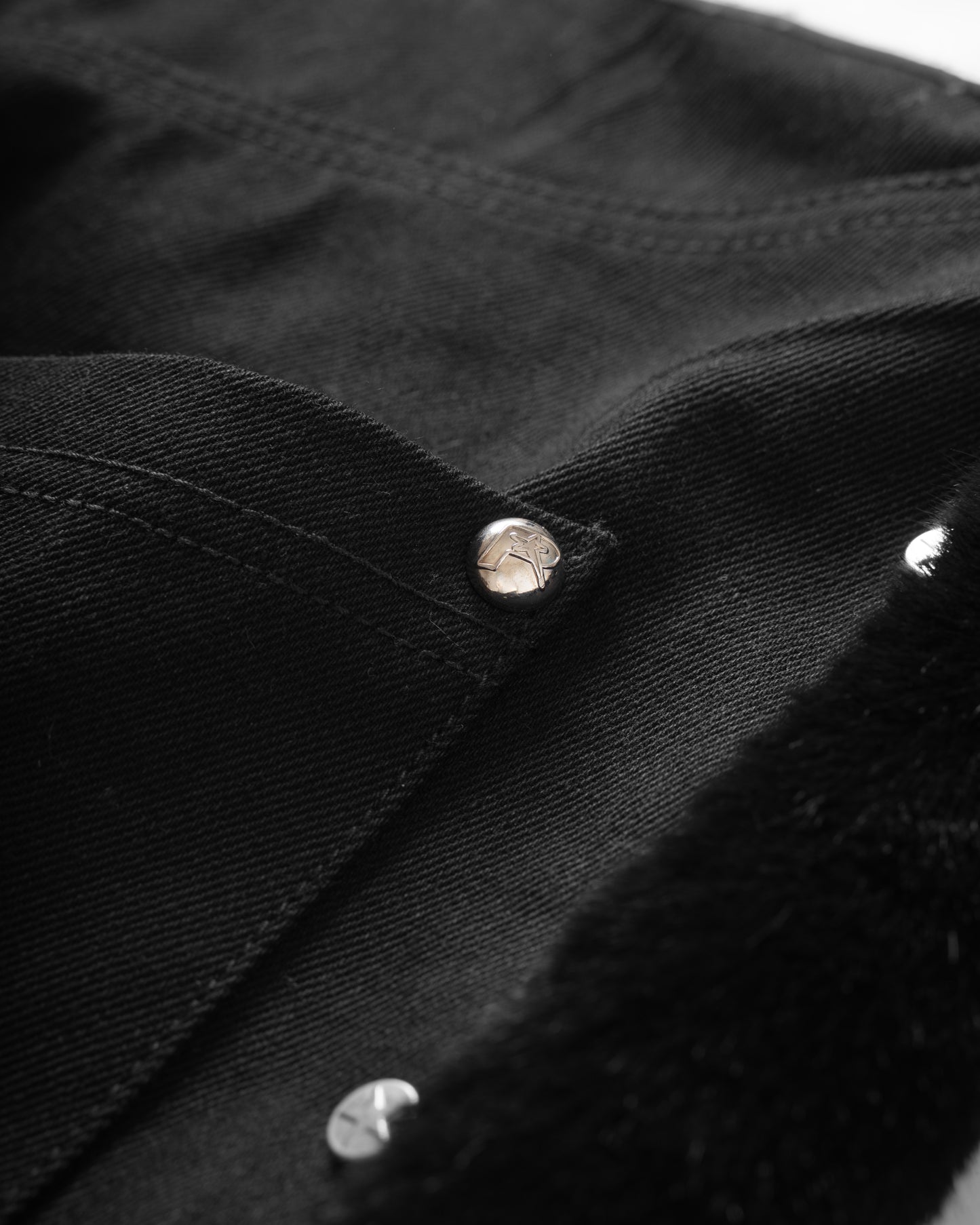 STAR FUR DENIM - PHON CHAY