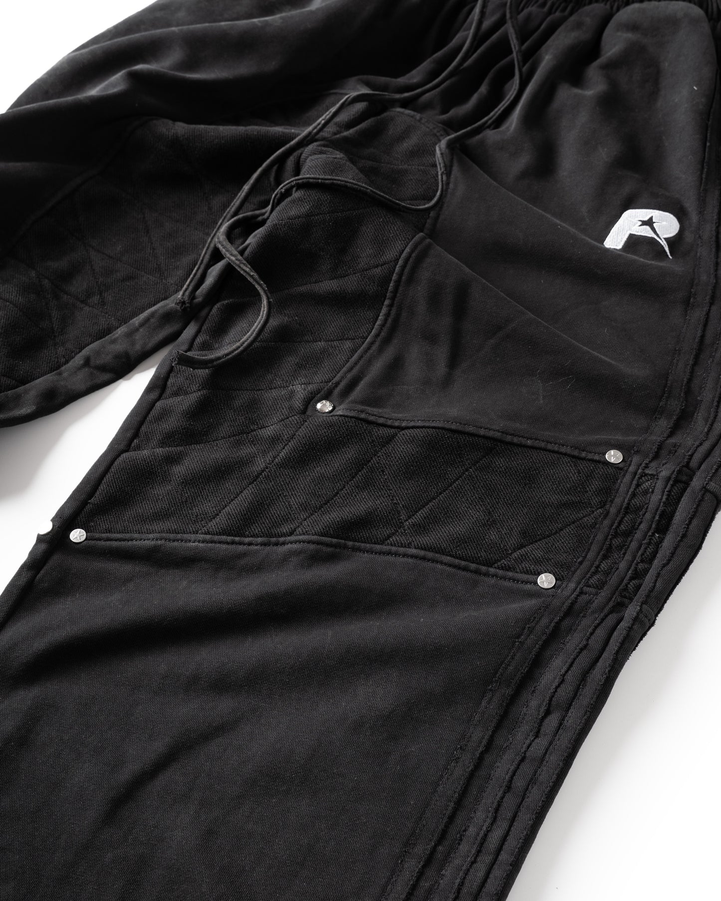 RAW SWEATPANTS - PHON CHAY
